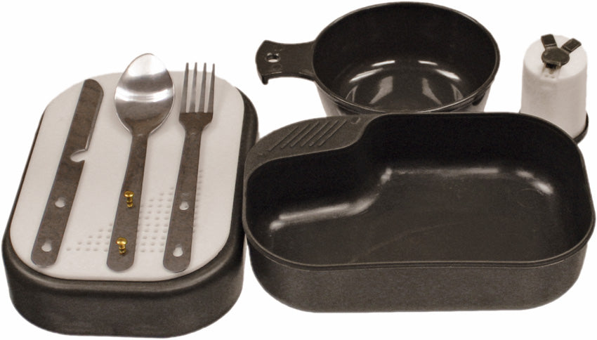 8 Piece Mess Kit